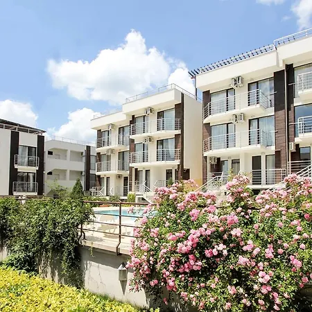 In Sunny Apartment