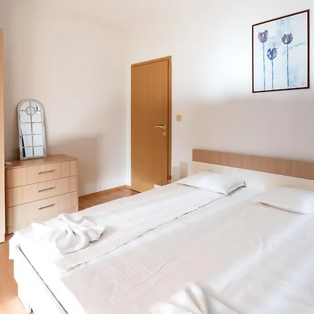 Apartment In Sunny Sunny Beach